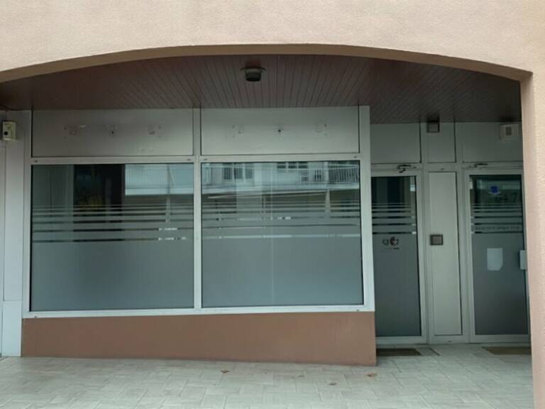 LOCAL COMMERCIAL à LOUER — photo 1