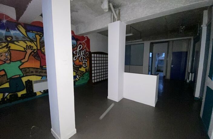 LOCAL COMMERCIAL à LOUER — photo 3