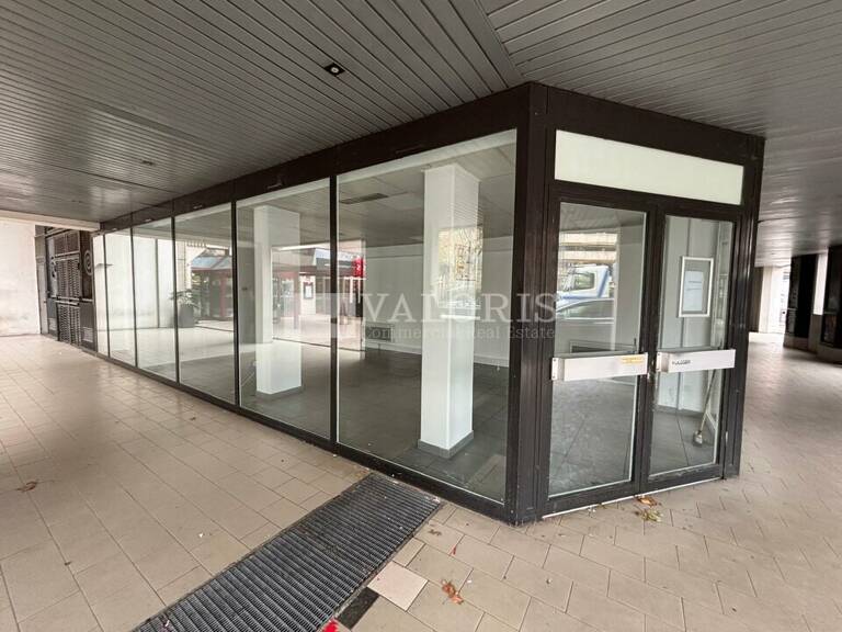 LOCAL COMMERCIAL à LOUER — photo 1