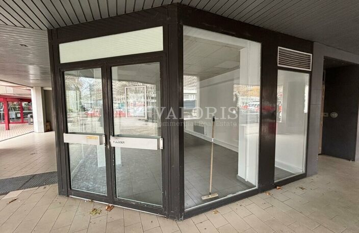 LOCAL COMMERCIAL à LOUER — photo 3