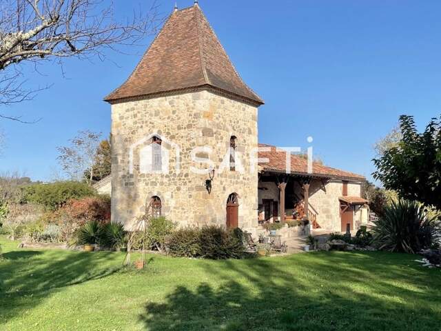 Très belle maison du 19ème, au calme, isolée, pas de voisins immédiats. — photo du bien