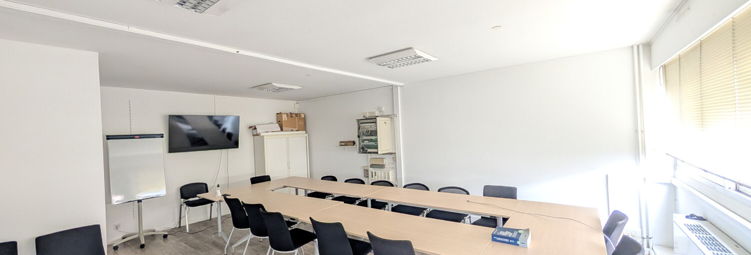 Bureau 4 Pièces 127 m² à louer à Marseille 2 (13002)