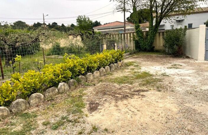 Vends terrain constructible et viabilisé de 521 m². VILLEVIEILLE. 30250 — photo 4