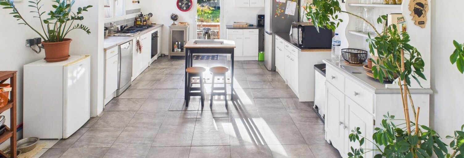 Maison 6 Pièces 138 m² à vendre à Sainte-Gemme (17250)