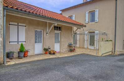 MAISON DE VILLE + 210 m² DE DÉPENDANCES  1 220 m² DE TERRAIN  SAINT-JUÉRY — photo du bien