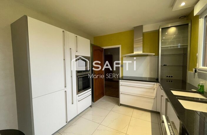 Maison familiale de qualité avec sous-sol complet — photo 3