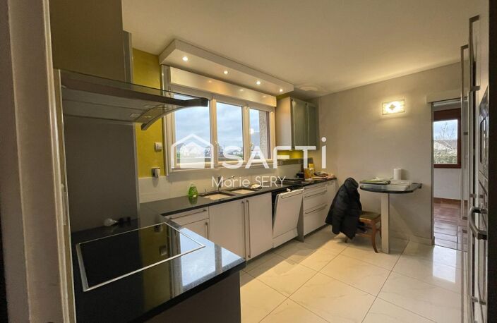 Maison familiale de qualité avec sous-sol complet — photo 4