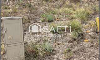 Terrain  651 m² à vendre à Vins-sur-Caramy (83170)