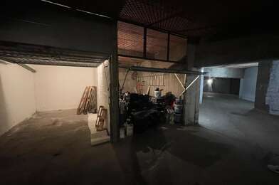 Garage  15800 €