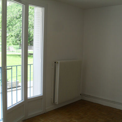 Appartement 3 pièces 649 €