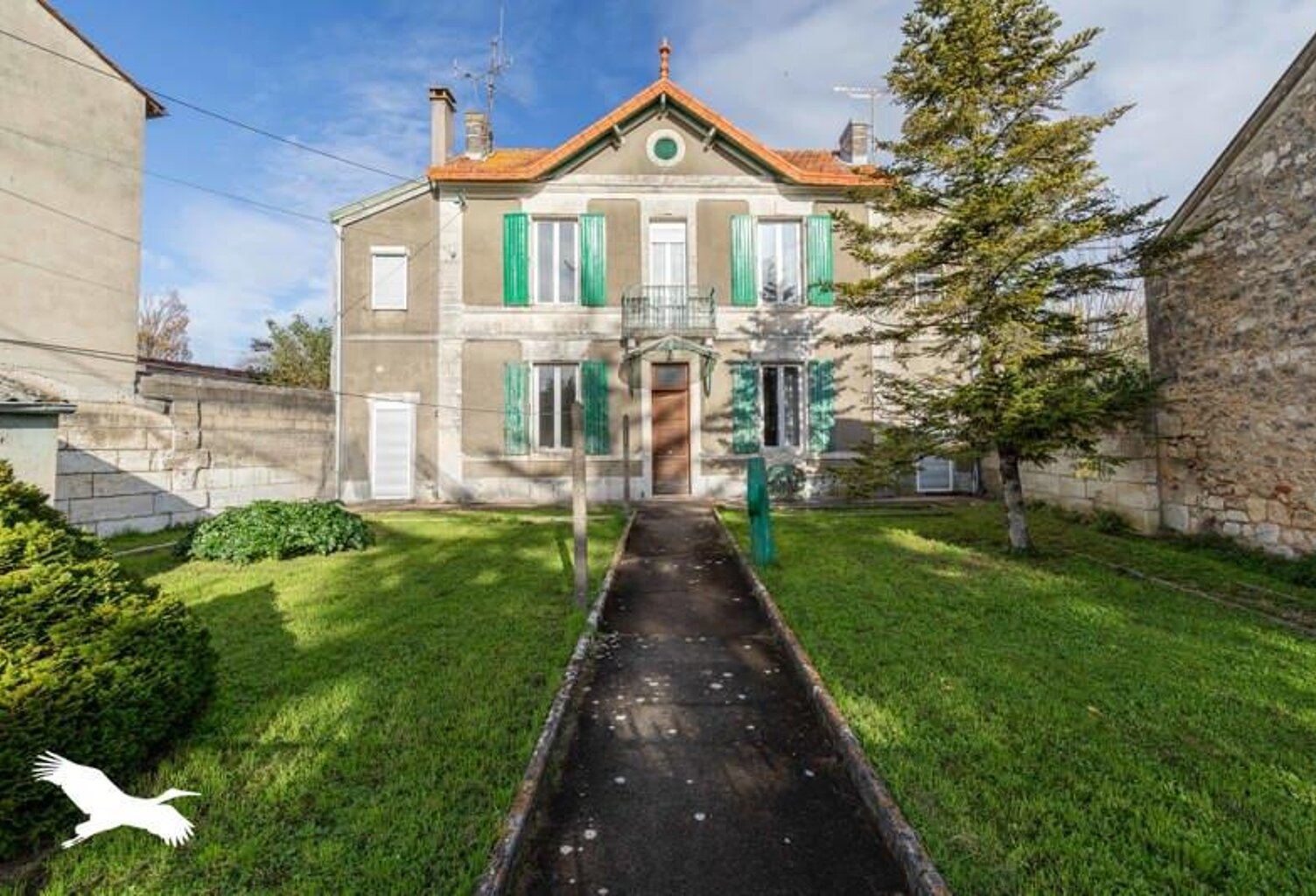 Maison en pierre de 5 pièces principales — photo 1