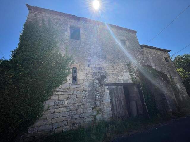 Maison 2 pièces 100 m² à Martel — photo du bien