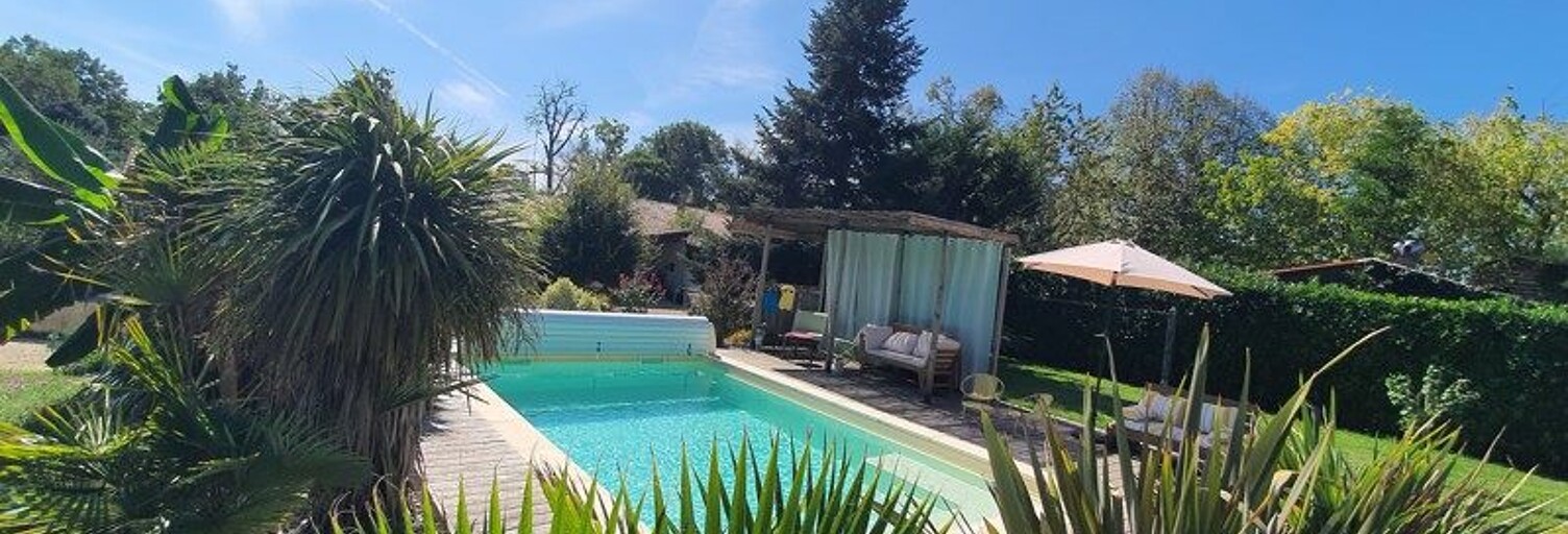 Maison 9 Pièces 168 m² à vendre à Saint-Pierre-du-Palais (17270)