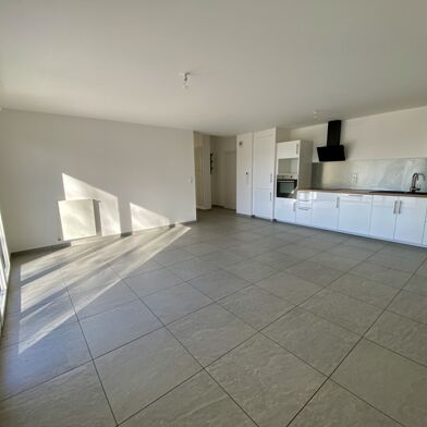 Appartement 3 pièces 266590 €