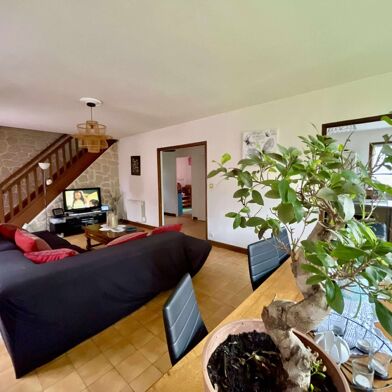 Maison 6 pièces 305000 €