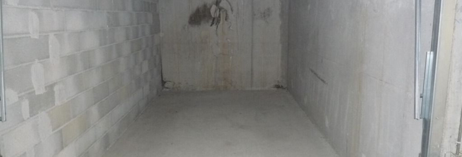 Garage  13 m² à louer à La Fare-les-Oliviers (13580)