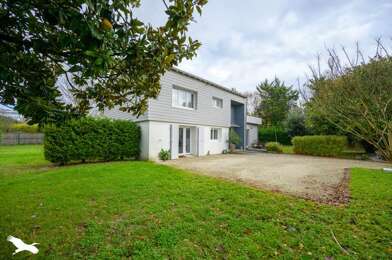 Maison 8 pièces 551769 €
