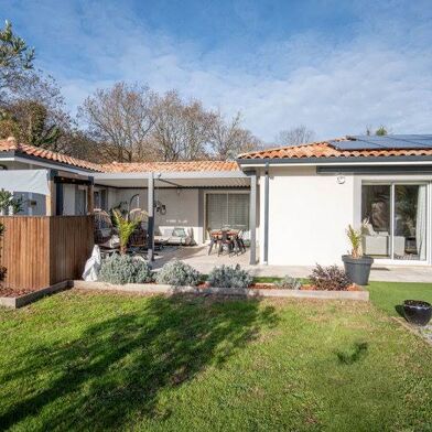 Maison 5 pièces 374000 €