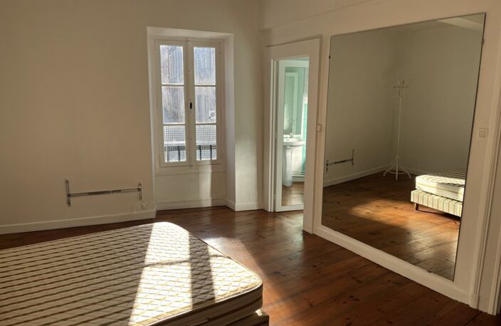 Vente immeuble   Saint-Sever (40500) — photo 2