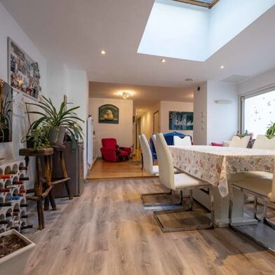 Appartement 4 pièces 396112 €