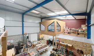 Commerce  255 m² à louer à Brie-Comte-Robert (77170)