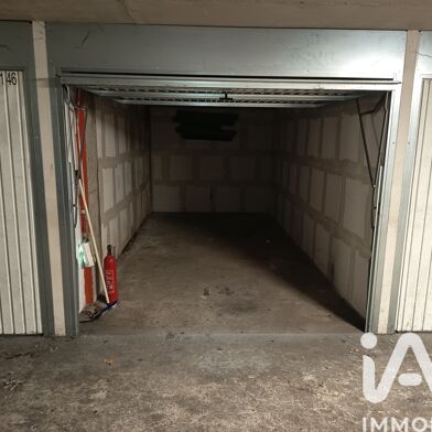 Garage  25000 €