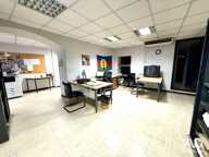 Vente Bureaux 160 m&sup2; — photo 2