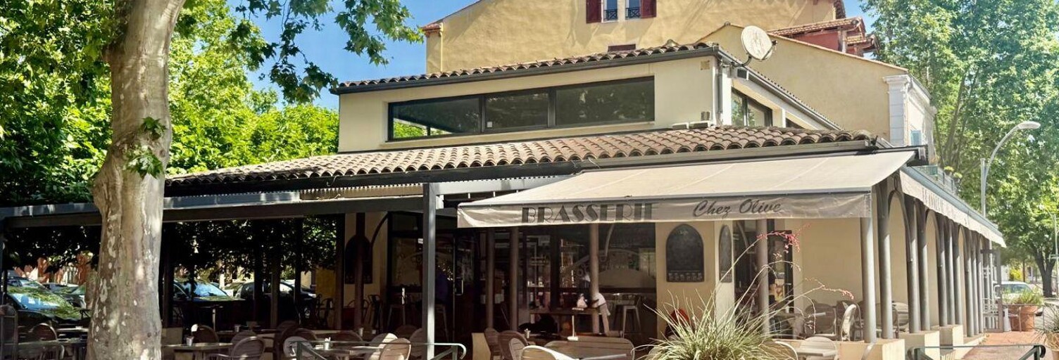 Commerce  150 m² à vendre à Le Cannet-des-Maures (83340)