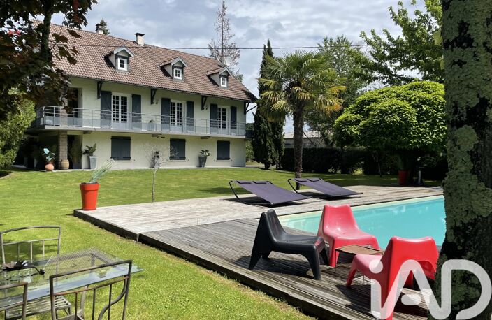 Vente Maison/villa 8 pièces — photo 2