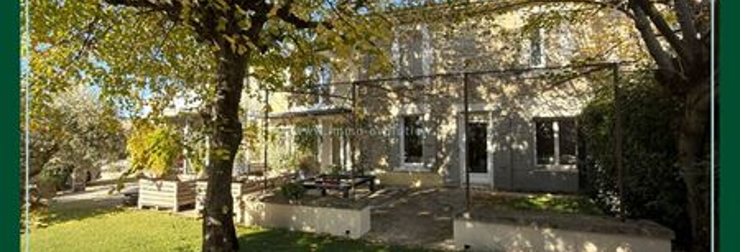 Maison 8 Pièces 194 m² à vendre à Orange (84100)