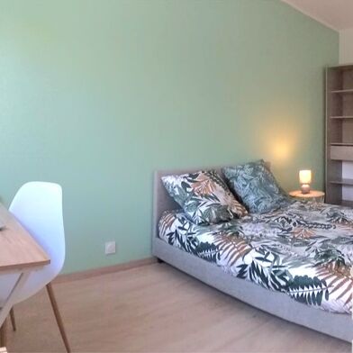 Appartement 5 pièces 174000 €