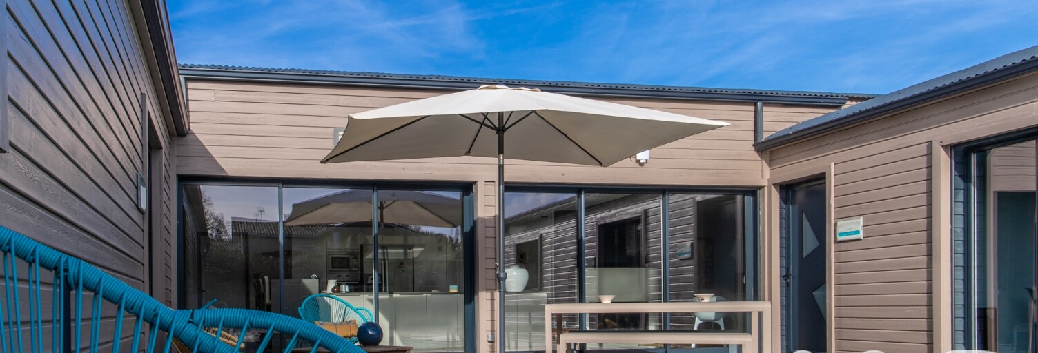 Maison 5 Pièces 206 m² à vendre à Saint-Pierre-du-Mont (40280)