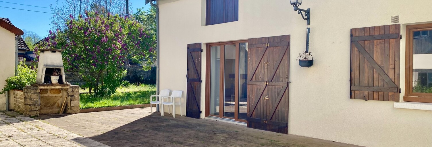 Maison 5 Pièces 121 m² à vendre à Châteauvillain (52120)