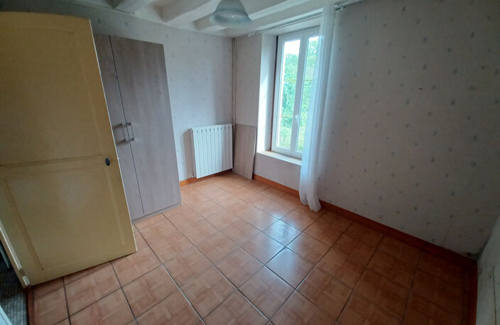 Agglomération de LA CHARITE SUR LOIRE, Maison ancienne T3 de — photo 5