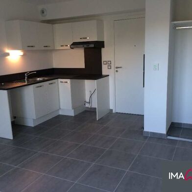 Appartement 2 pièces 704 €