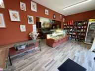 Local commercial — photo 2