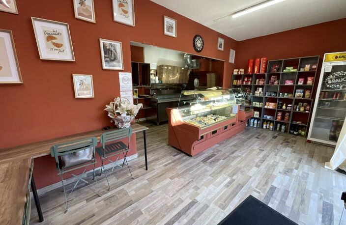 Local commercial — photo 2