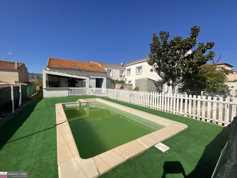 Villa — photo 1