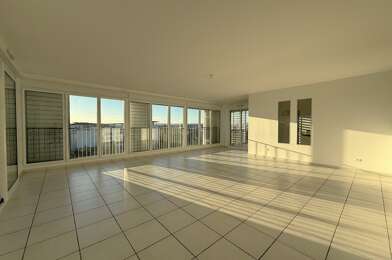 Appartement 4 pièces 2345 €