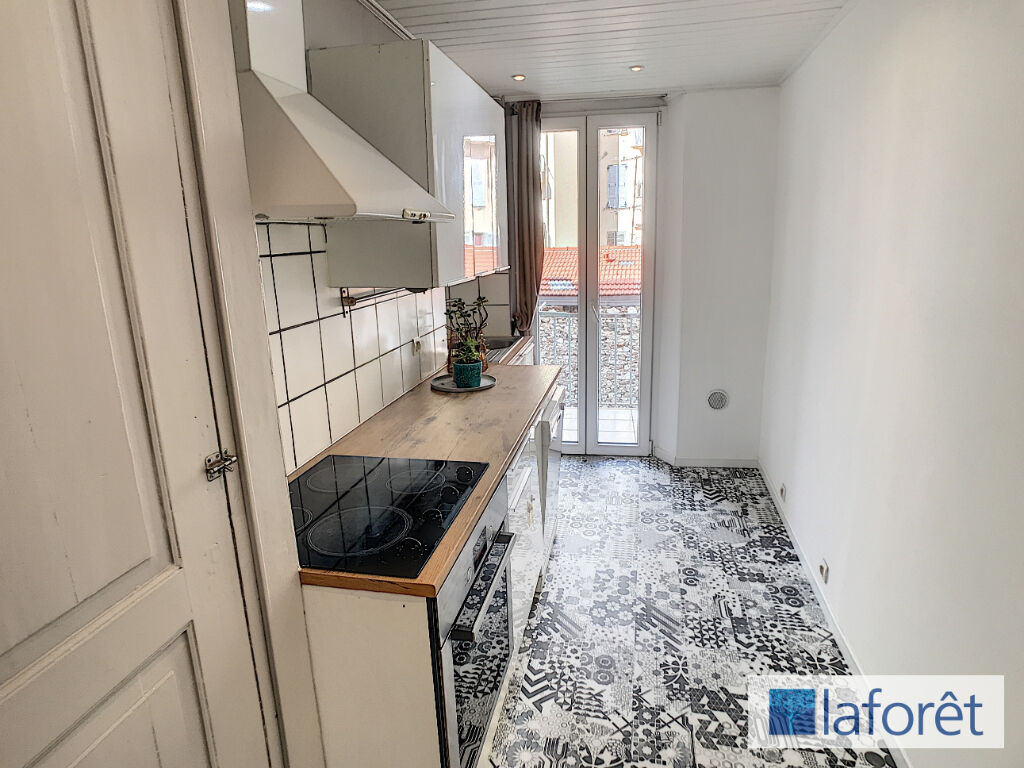 Photo Nice Le Port - Place du Pin image 2/4