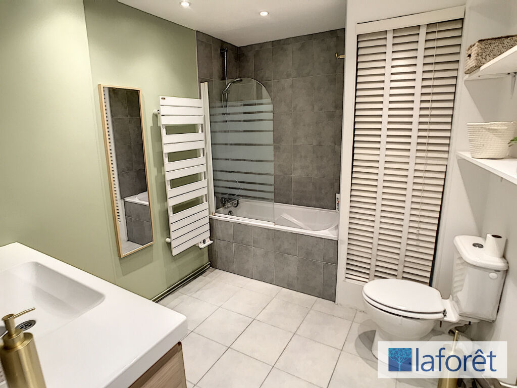 Photo Nice Le Port - Place du Pin image 3/4