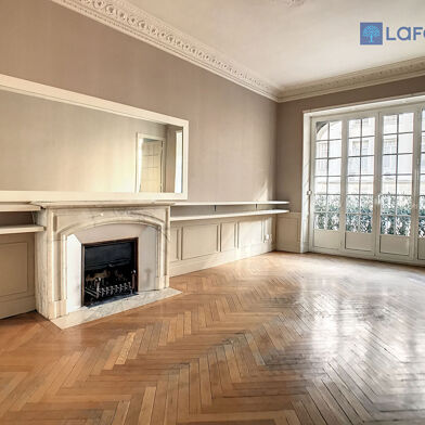 Appartement 4 pièces 700000 €