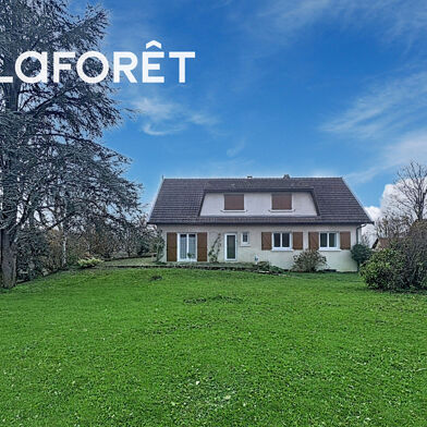 Maison 9 pièces 349900 €