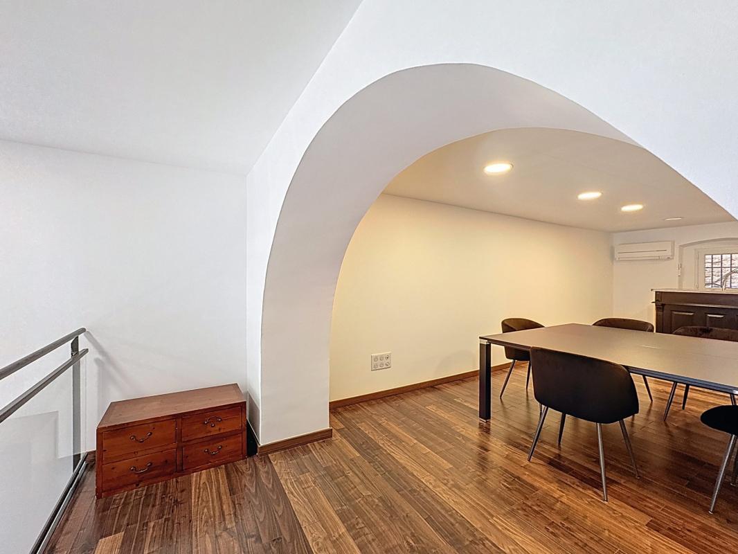 Local commercial  T4 à louer Ajaccio 20000