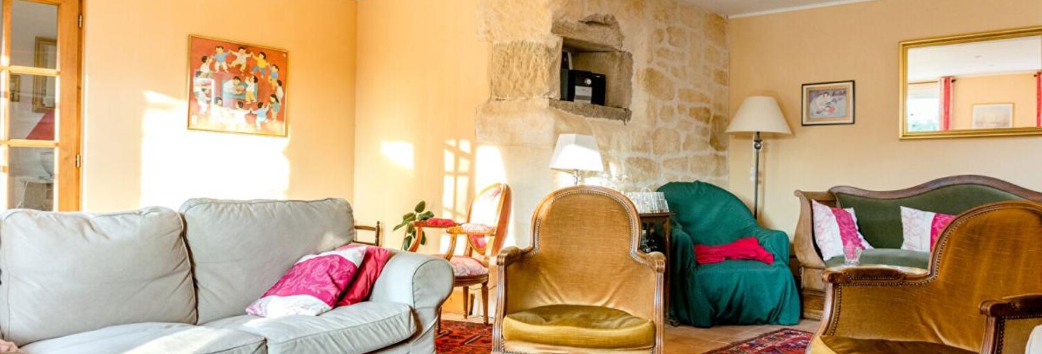 Maison 10 Pièces 305 m² à vendre à Lure (70200)