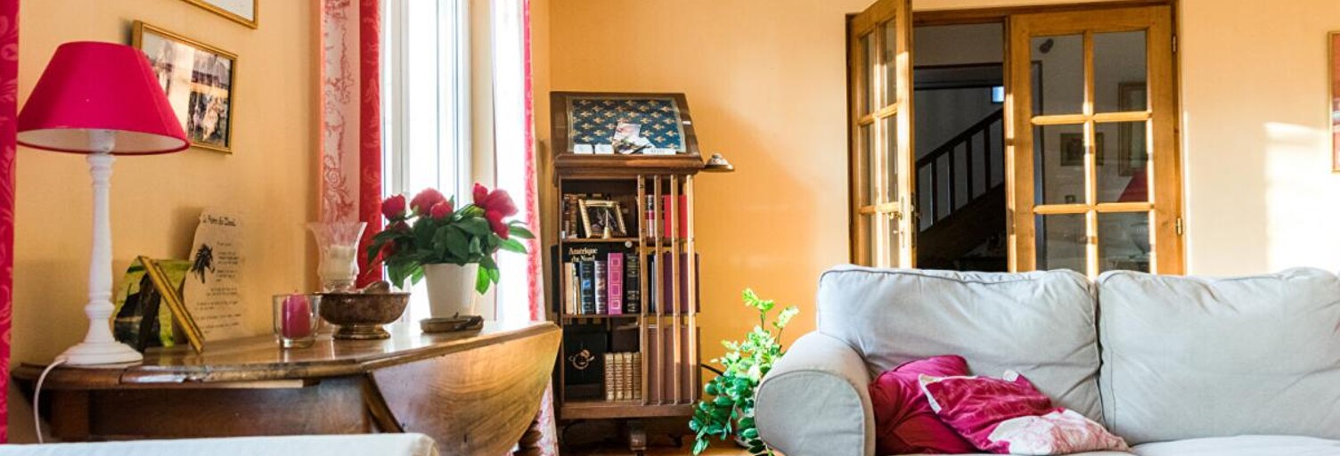 Maison 10 Pièces 305 m² à vendre à Lure (70200)