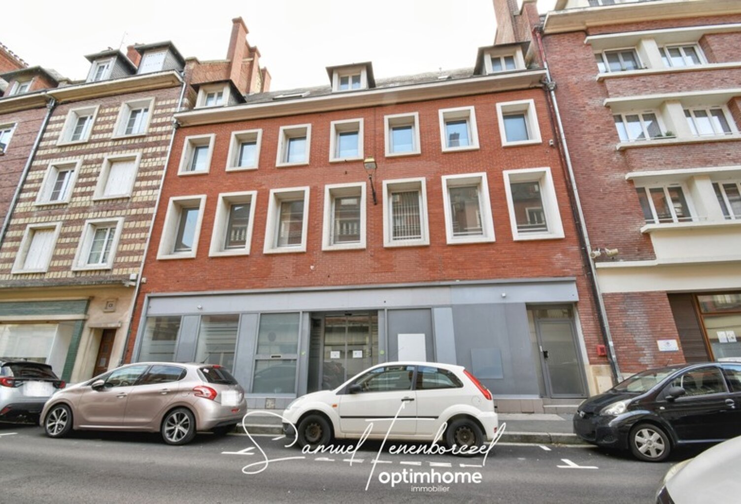 Ensemble immobilier de 517 m² avec fort potentiel de transformation – Centre-ville de Lisieux (14100) — photo 1