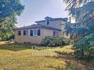Maison familiale de 189 m² avec parc arboré et accès direct au Lot — photo 2