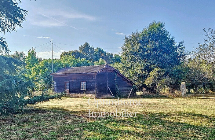 Maison familiale de 189 m² avec parc arboré et accès direct au Lot — photo 4