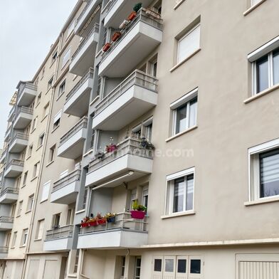 Appartement 5 pièces 172000 €